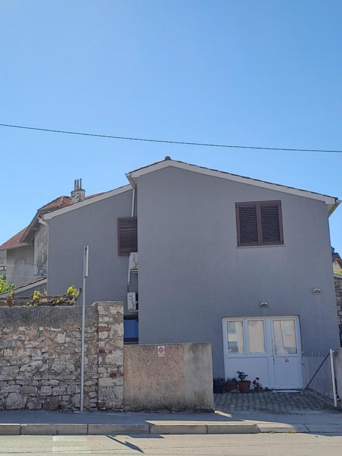 Konoba Yan Apartment Pula Luaran gambar